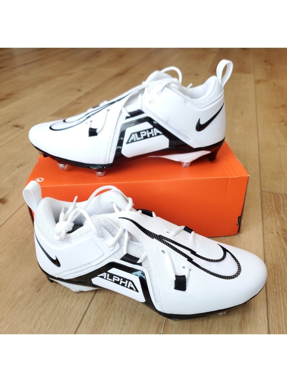 Size 12.5 Nike Alpha Menace Pro 3 Low Detachable Football Cleats FN3134-100 NEW
